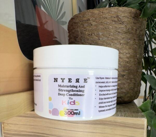 Moisturizing And Strengthening  Deep Conditioner For Kids